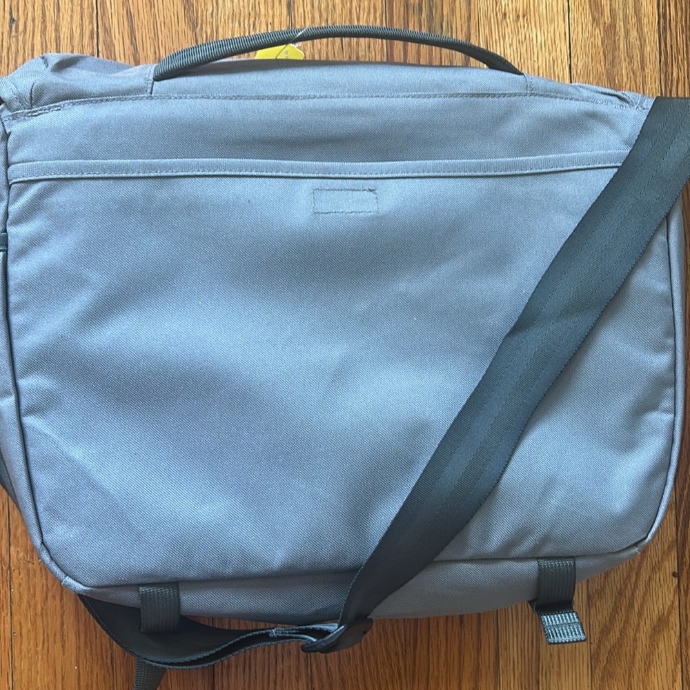 Patagonia Adjustable Messenger Bag - Picture 5 of 8